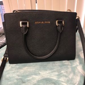MICHAEL KORS MEDIUM SELMA